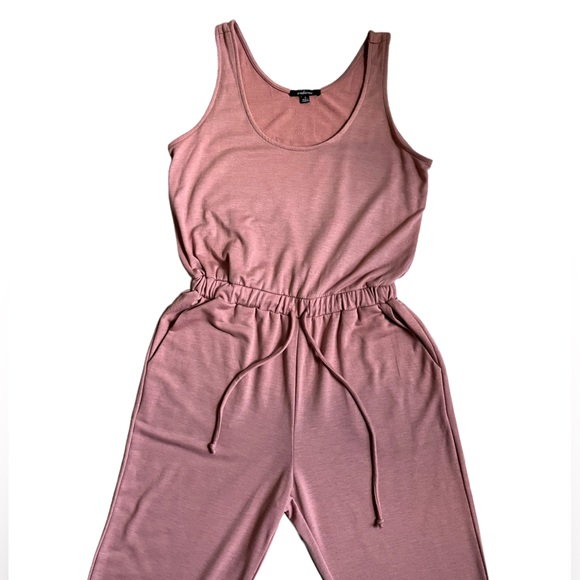 Pink Jumpsuit with pockets and draw string - Picture 3 of 5